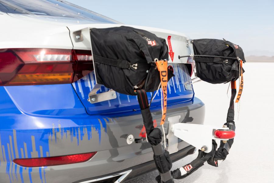 Детали экстерьера Volkswagen Jetta Bonneville Racer 2018 года  (фото 28 из 36)